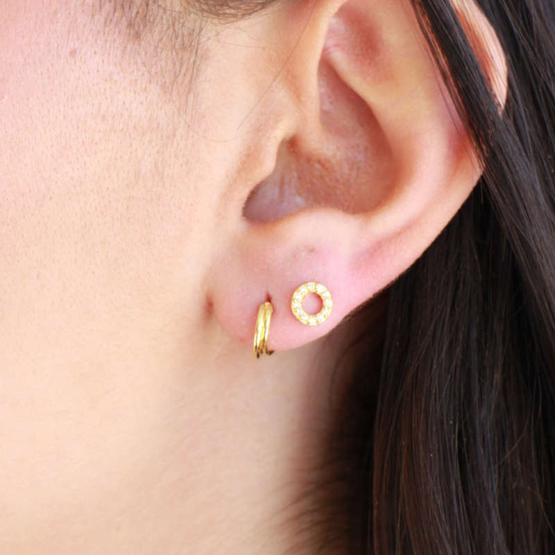 tashi open circle pave gold stud earring