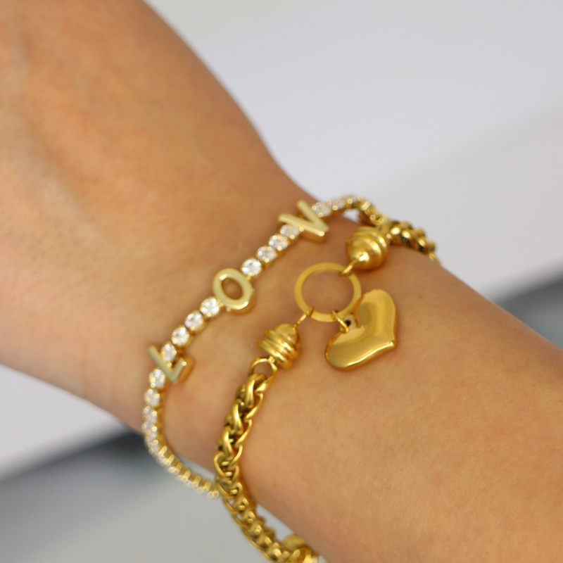 anuja tolia heartbreaker gold bracelet